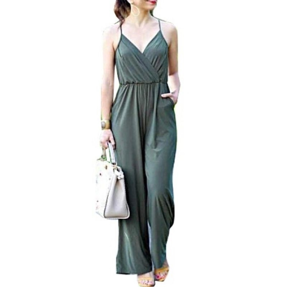 Forever 21 jumpsuit -New✨ - Picture 1 of 6
